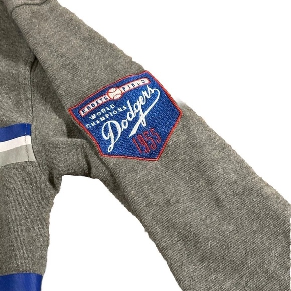 Victoria's Secret Pink 5th & Ocean Los Angeles Dodgers Sweatshirt XS X Small - Picture 3 of 7